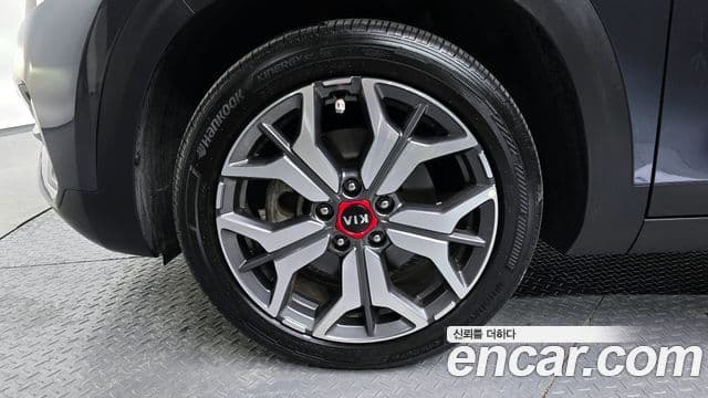 Kia Seltos Signature, 2022 все фото