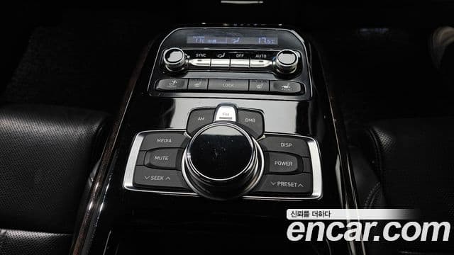 Genesis EQ900 Luxury, 2016 18