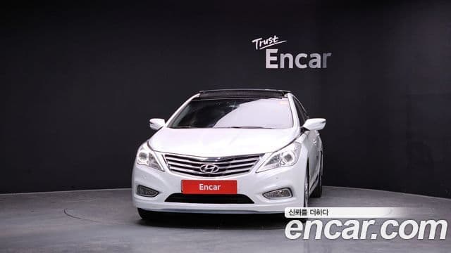 Hyundai Grandeur HG Executive, 2012 3