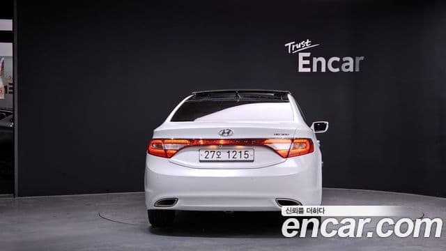 Hyundai Grandeur HG Executive, 2012 4