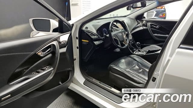 Hyundai Grandeur HG Executive, 2012 10
