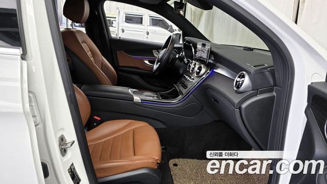 Mercedes-Benz GLC-класс X253 GLC300e 4MATIC купе Premium пакет, 2023 11