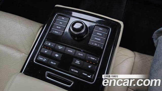 Hyundai Equus(новый кузов / новое поколение) 5.0 экспортная версия, 2014 17