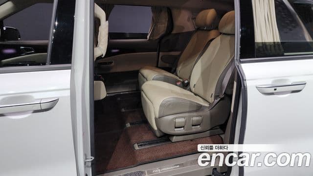 Kia Carnival 4세대 Signature, 2022 12