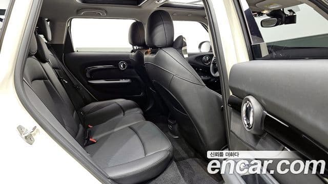 Mini Cooper 클럽맨 2세대, 2022 11