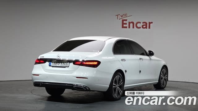 Mercedes-Benz E-класс W213 Avantgarde, 2022 2