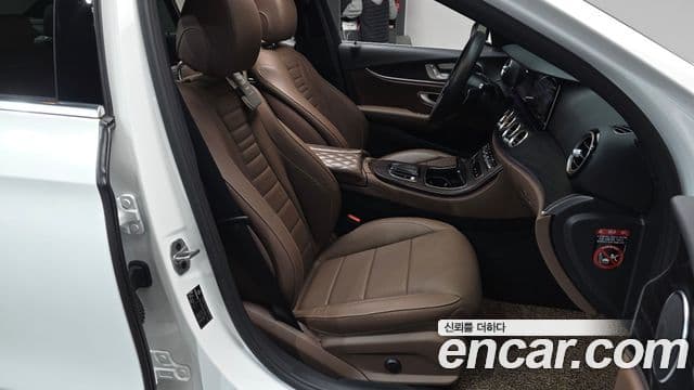 Mercedes-Benz E-класс W213 Avantgarde, 2022 10