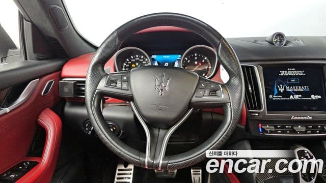 Maserati Levante 3.0 дизель AWD Sport, 2017 11