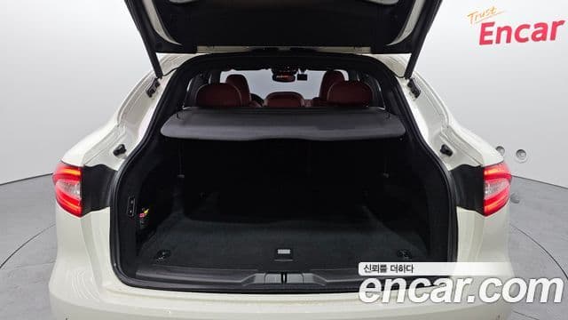 Maserati Levante 3.0 дизель AWD Sport, 2017 20