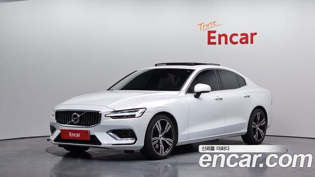 Volvo S60 3세대 B5 Inscription, 2022 1
