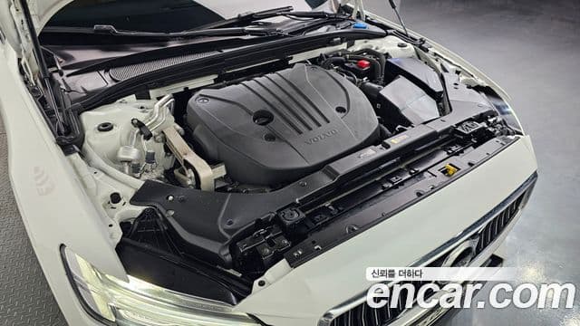 Volvo S60 3세대 B5 Inscription, 2022 6