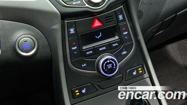 Hyundai The / новый New Avante 빌트인캠2 — базовая версия - Built-in Cam 2, 2015 17