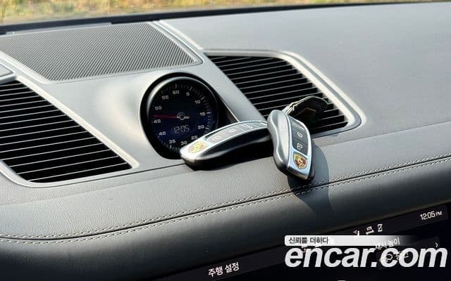 Porsche Cayenne (PO536) 3.0 купе, 2021 10