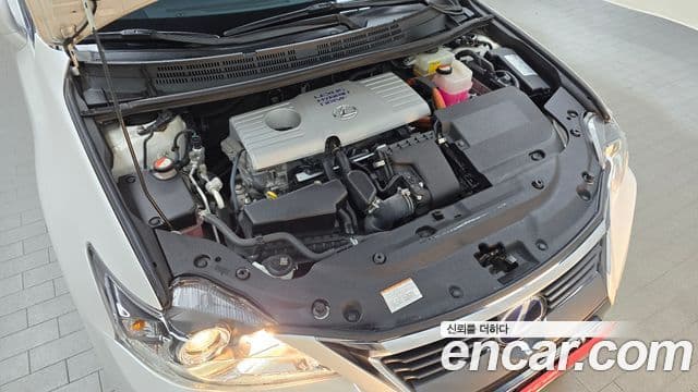 Lexus CT200h ZWA10, 2016 6