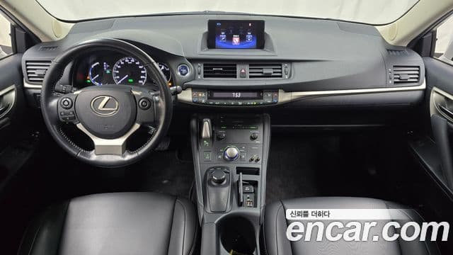 Lexus CT200h ZWA10, 2016 7