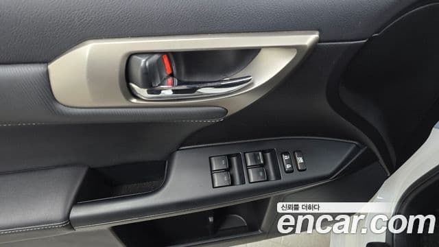 Lexus CT200h ZWA10, 2016 18