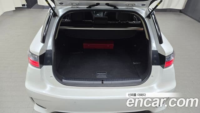 Lexus CT200h ZWA10, 2016 20