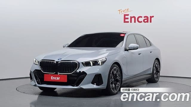 BMW 5시리즈 (G60) 530e M Sport, 2025 1