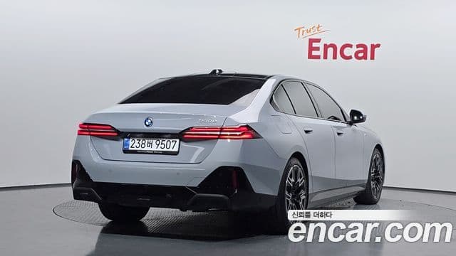 BMW 5시리즈 (G60) 530e M Sport, 2025 2