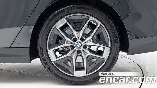 BMW 5시리즈 (G60), 2025 все фото