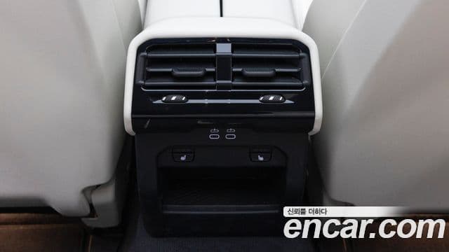 BMW 5시리즈 (G60), 2025 16