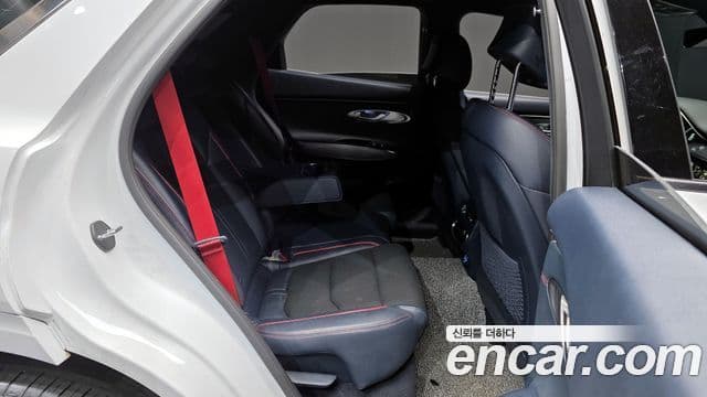 Genesis GV70, 2022 12