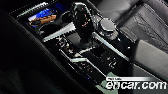 BMW 5시리즈 (G30) Luxury, 2021 9