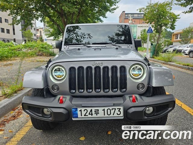 Jeep Wrangler (JK) 2.8 дизель Sahara 4도어, 2015 1