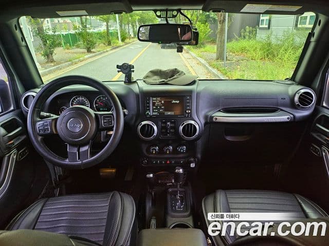 Jeep Wrangler (JK) 2.8 дизель Sahara 4도어, 2015 16