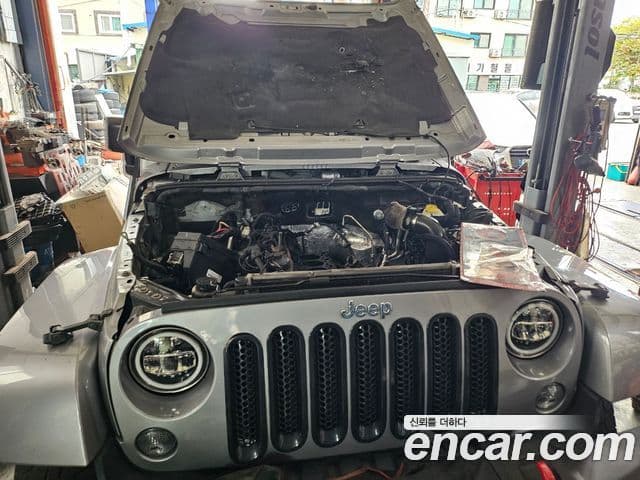 Jeep Wrangler (JK) 2.8 дизель Sahara 4도어, 2015 18