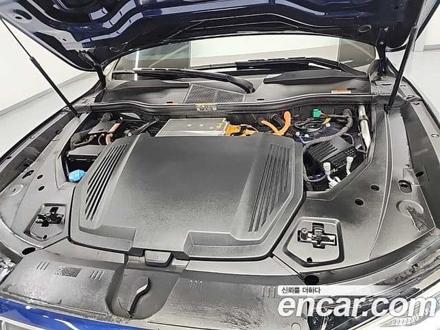 Audi e-Tron 55 Quattro Sportback, 2022 все фото