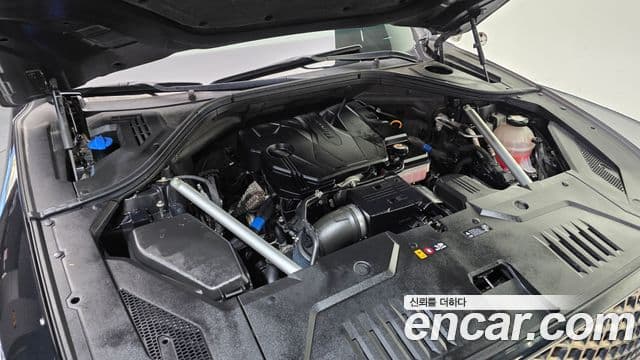 Genesis GV70, 2021 6