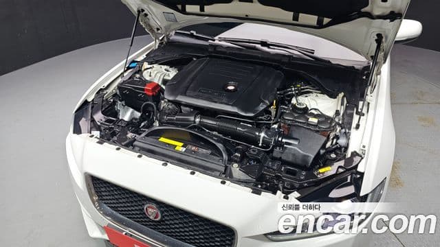 Jaguar XE Prestige, 2018 6