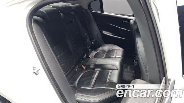 Jaguar XE Prestige, 2018 12