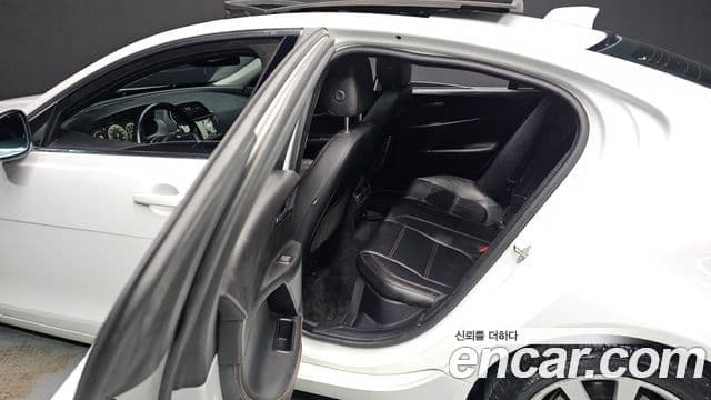 Jaguar XE Prestige, 2018 13