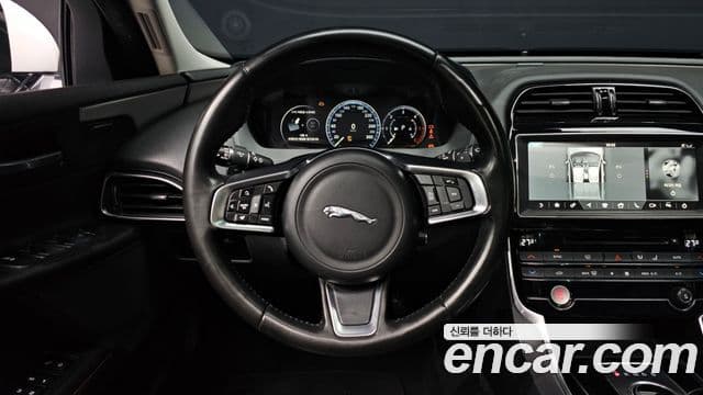 Jaguar XE Prestige, 2018 14