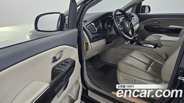 Kia The / новый New Carnival Noblesse, 2019 11