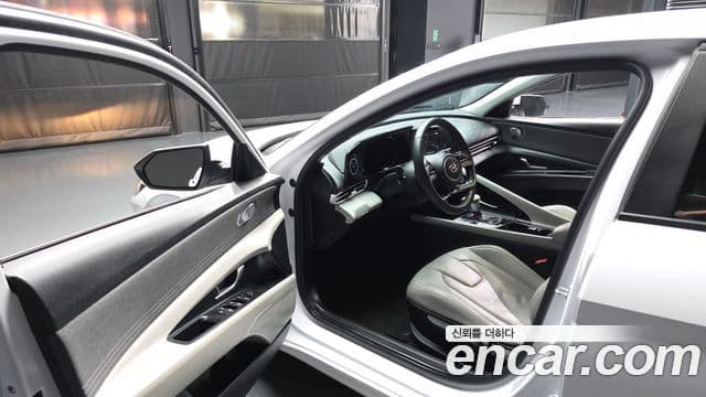 Hyundai Avante гибрид (CN7) Modern, 2021 10