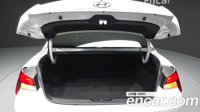 Hyundai Avante гибрид (CN7) Modern, 2021 20