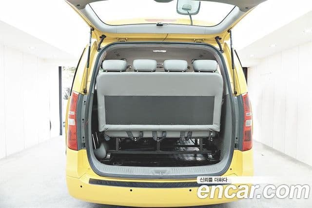 Hyundai Grand Starex детский перевозочный автомобиль, 2017 все фото