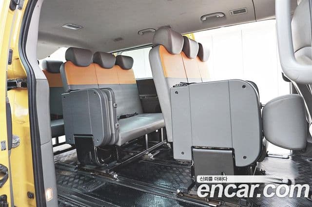 Hyundai Grand Starex детский перевозочный автомобиль, 2017 8