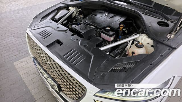 Genesis GV70, 2022 6