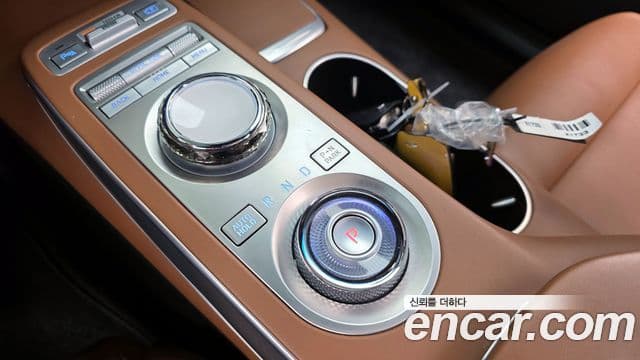 Genesis GV70, 2022 9