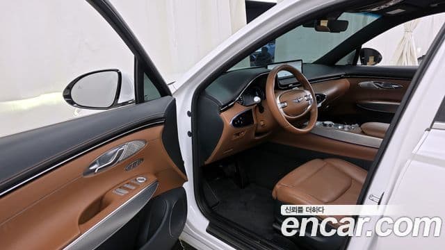 Genesis GV70, 2022 10