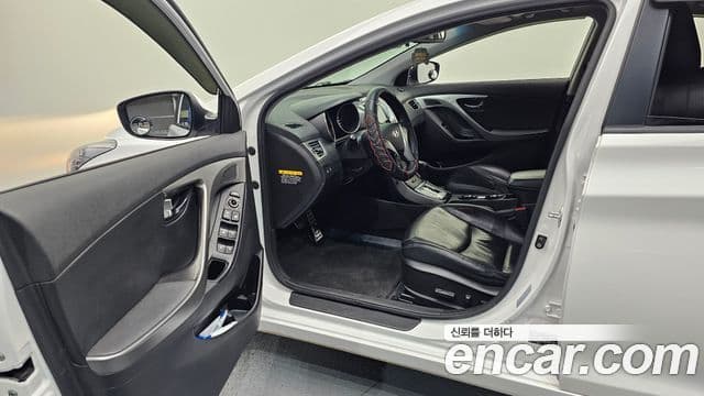 Hyundai Avante MD M16 GDI top, 2012 10