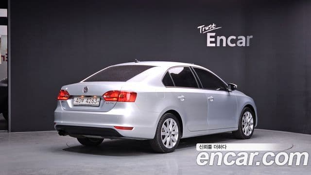 Volkswagen New Jetta 6세대, 2013 2