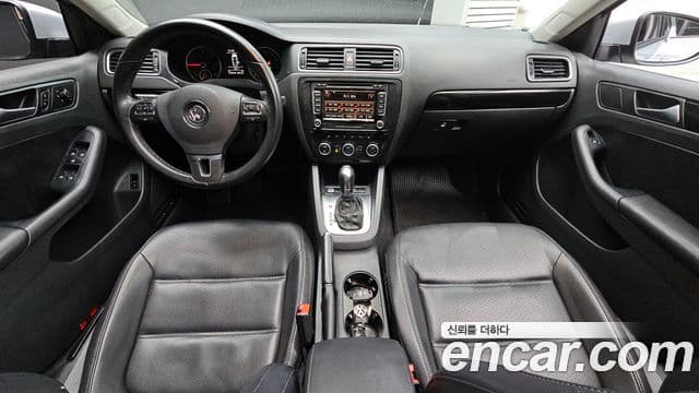 Volkswagen New Jetta 6세대, 2013 7