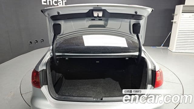 Volkswagen New Jetta 6세대, 2013 20