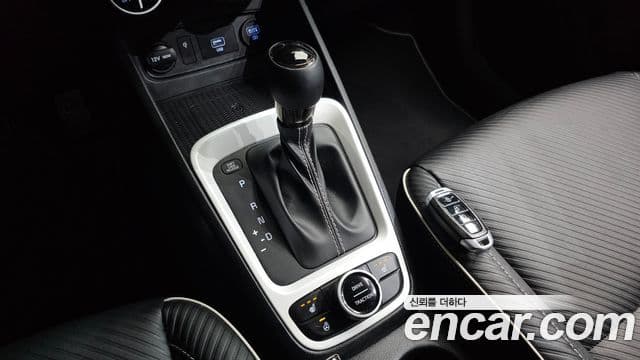 Hyundai Venue 1.6 Flux, 2020 9