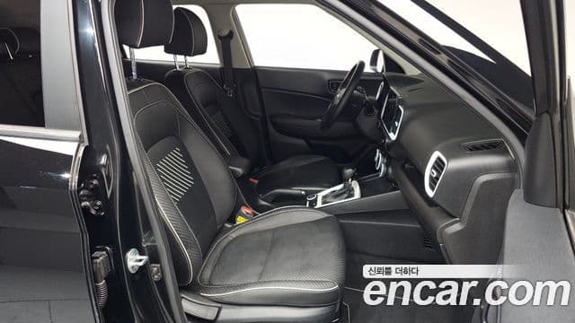 Hyundai Venue 1.6 Flux, 2020 11